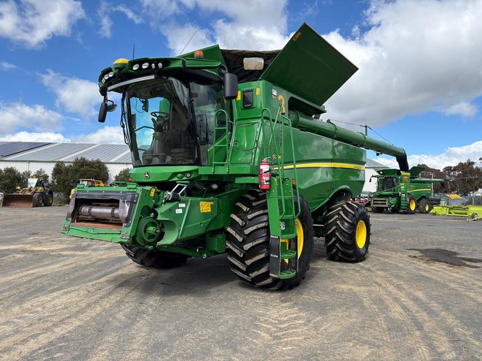 2019 John Deere S790 Green