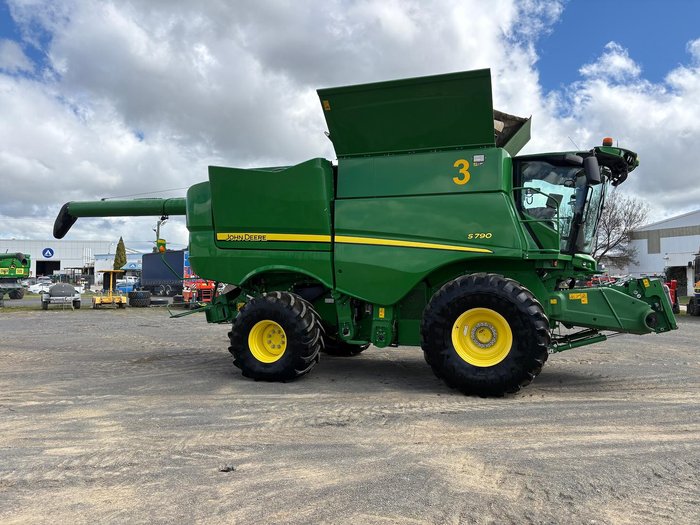 2019 John Deere S790 Green