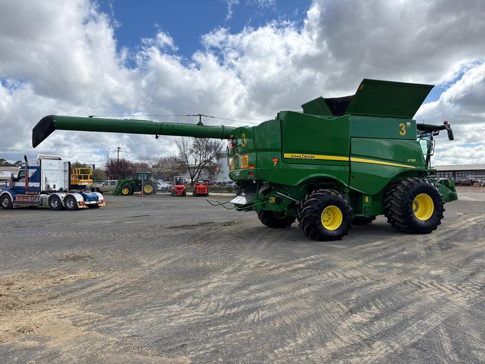 2019 John Deere S790 Green