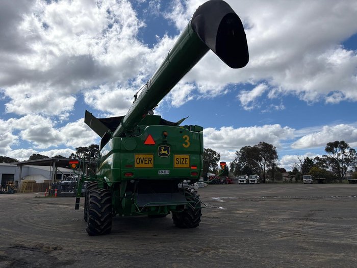2019 John Deere S790 Green