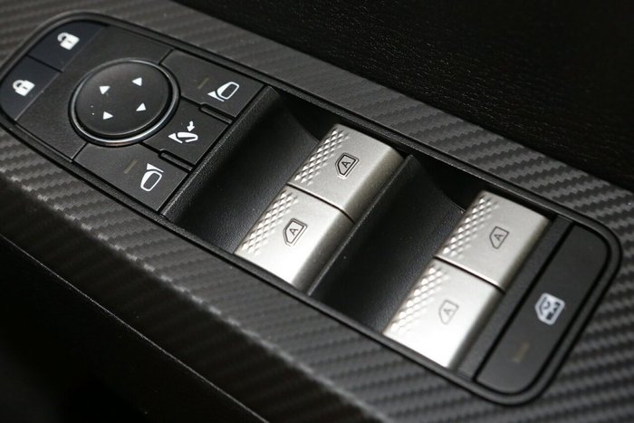 2024 Mitsubishi Outlander LS