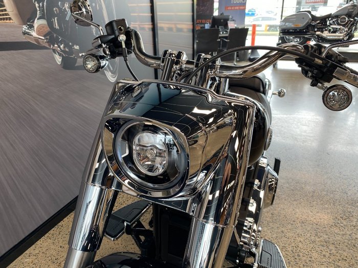 2025 Harley-davidson FLFB FAT BOY (117) VIVID BLACK