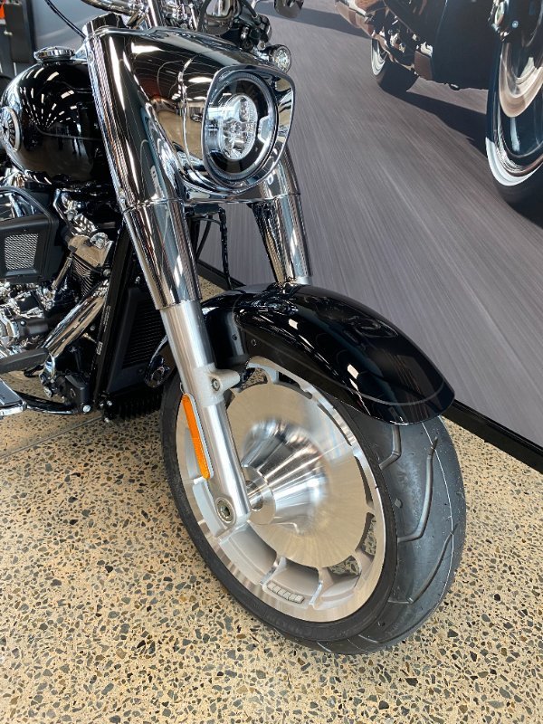 2025 Harley-davidson FLFB FAT BOY (117) VIVID BLACK