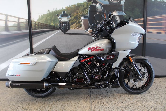 2025 Harley-davidson FLTRXSTSE CVO RD GLIDE ST 121