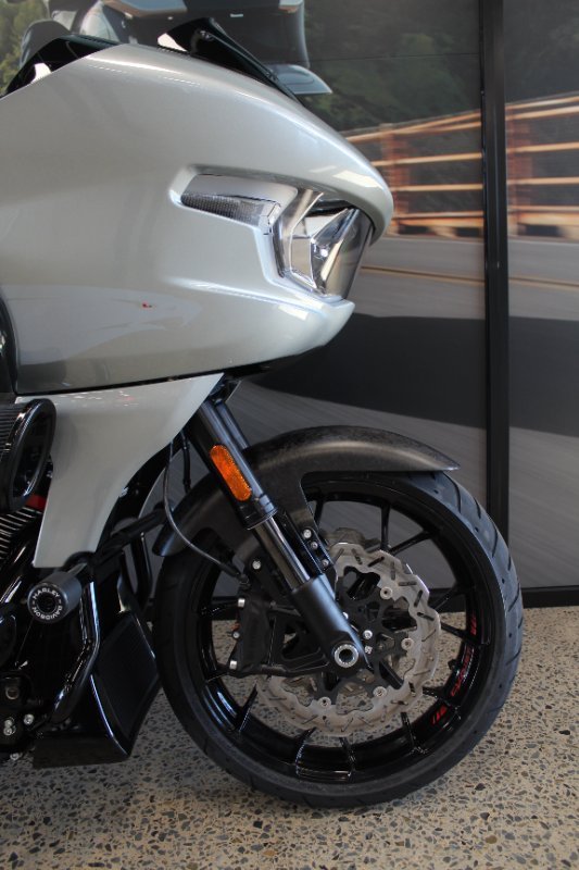 2025 Harley-davidson FLTRXSTSE CVO RD GLIDE ST 121