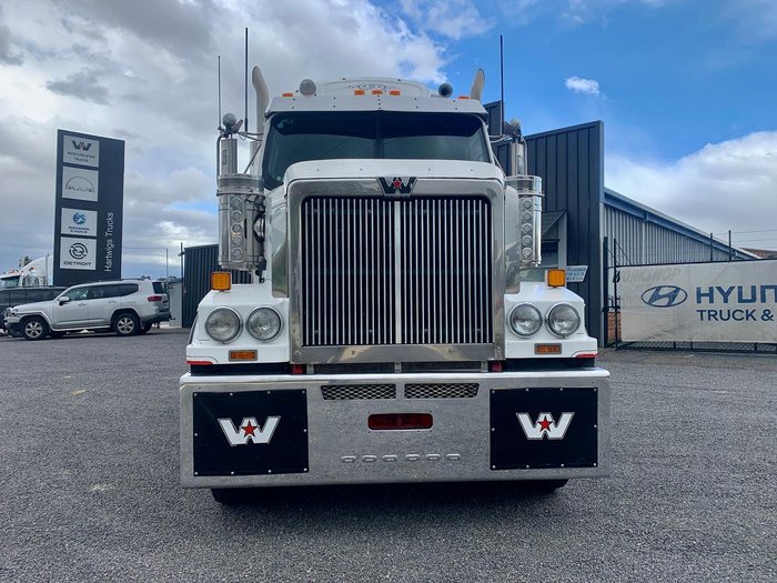 2017 Western Star 4864Fxb 40