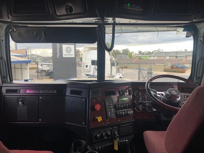 2017 Western Star 4864Fxb 40