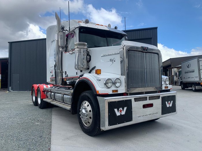 2017 Western Star 4864Fxb 40