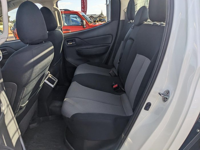 2022 Mitsubishi Triton GLX+