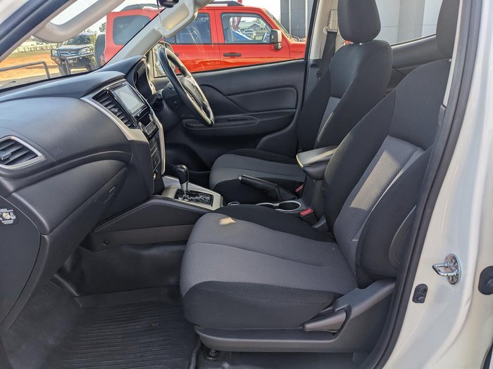 2022 Mitsubishi Triton GLX+