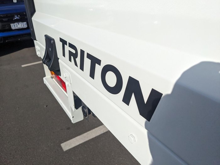 2022 Mitsubishi Triton GLX+