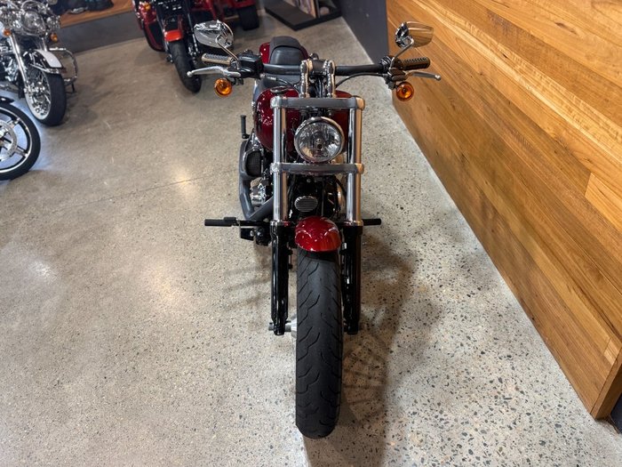 2017 Harley-davidson FXSB SOFTAIL BREAKOUT Red