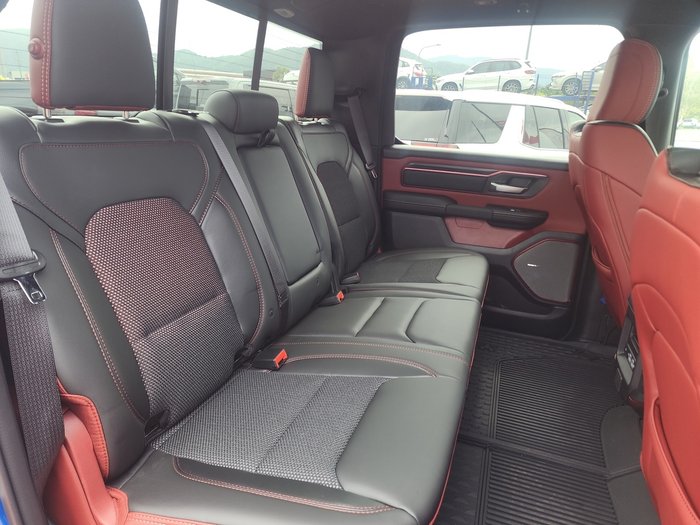 2025 RAM 1500 Rebel Crew Cab SWB Hurricane SO