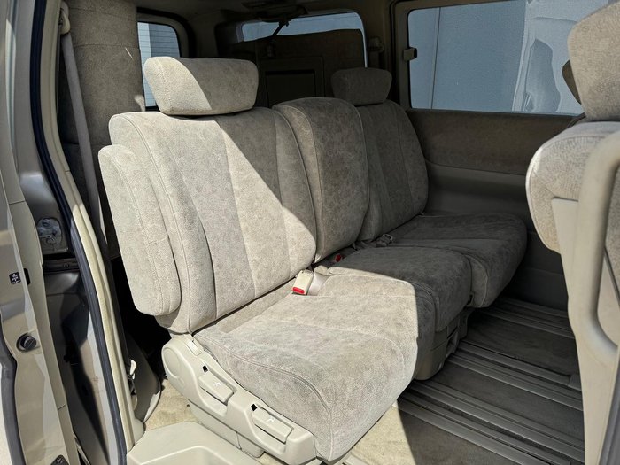 2002 Nissan Elgrand Rider S E51 Gold
