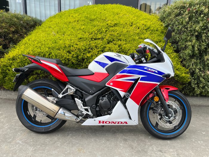 2015 Honda CBR300R