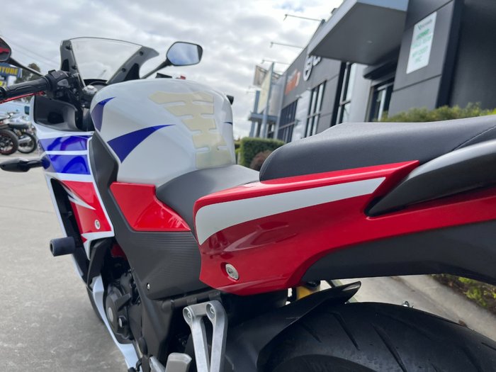 2015 Honda CBR300R