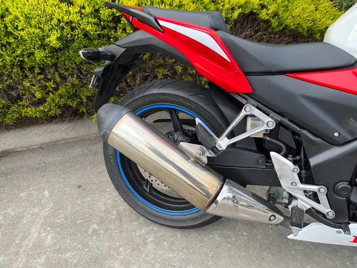 2015 Honda CBR300R