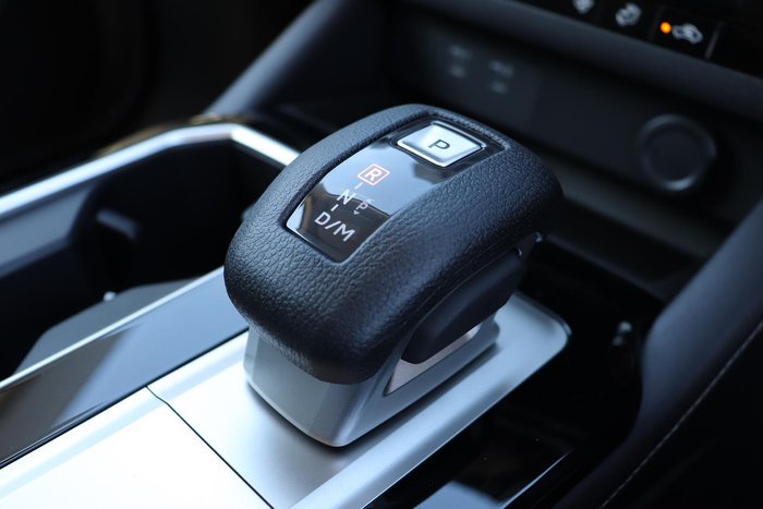 2025 Mitsubishi Outlander ES