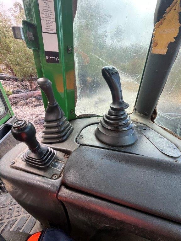 2011 John Deere 748H Green