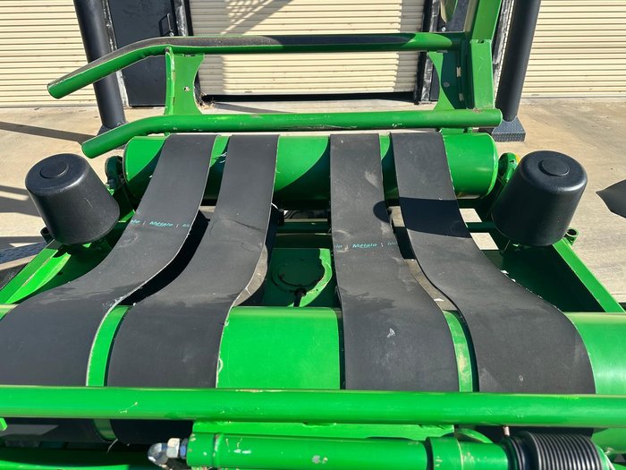 0 McHale 991 Be Round Bale Wrapper