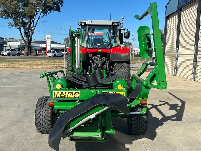 0 McHale 991 Be Round Bale Wrapper