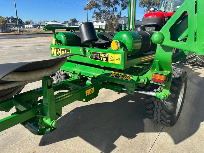 0 McHale 991 Be Round Bale Wrapper