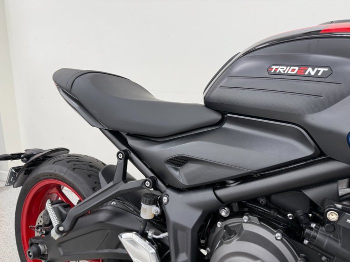 2026 Triumph 2026 Triumph 660CC Trident Triple Tribute FP BLUE/BLACK
