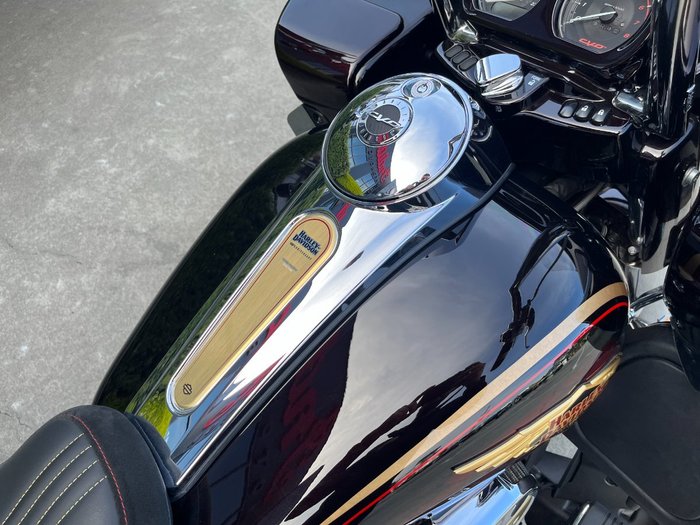 2023 HARLEY-DAVIDSON FLTRKSE CVO ROAD GLIDE LTD 117 Gold Dip