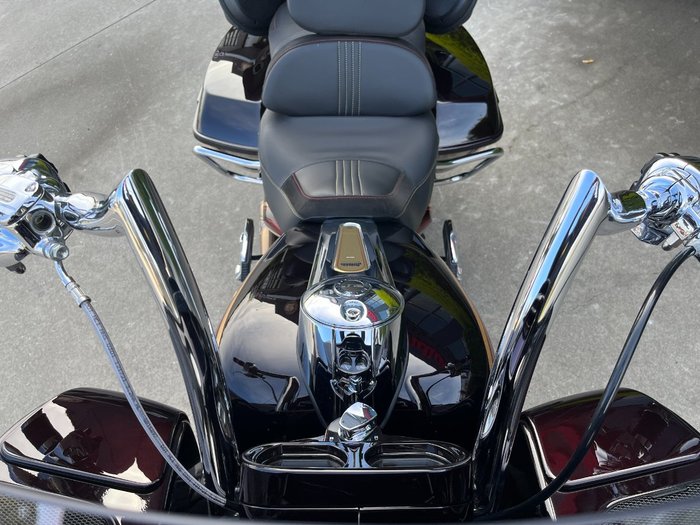 2023 HARLEY-DAVIDSON FLTRKSE CVO ROAD GLIDE LTD 117 Gold Dip
