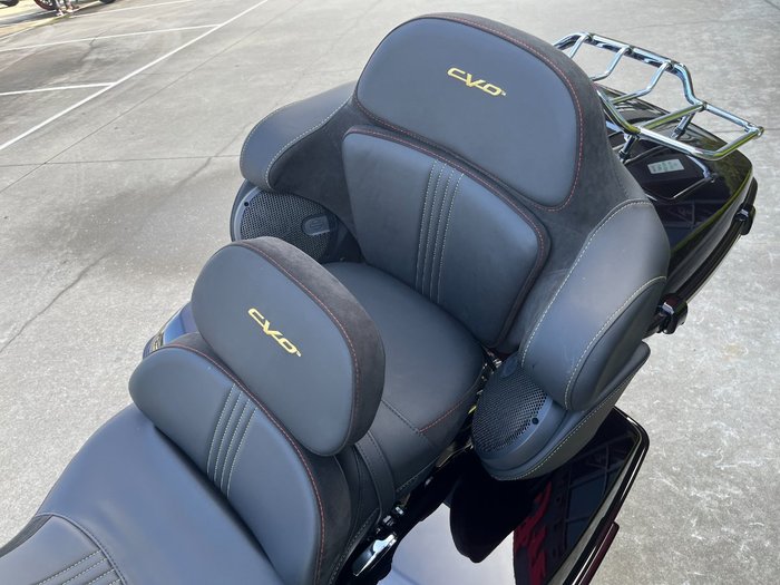 2023 HARLEY-DAVIDSON FLTRKSE CVO ROAD GLIDE LTD 117 Gold Dip