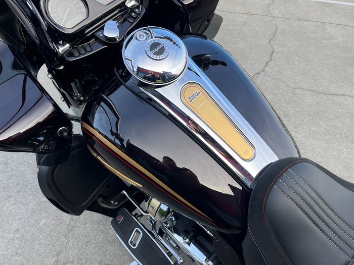 2023 HARLEY-DAVIDSON FLTRKSE CVO ROAD GLIDE LTD 117 Gold Dip