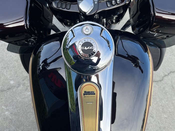 2023 HARLEY-DAVIDSON FLTRKSE CVO ROAD GLIDE LTD 117 Gold Dip