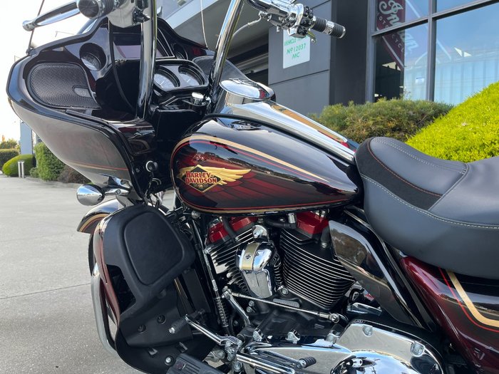 2023 HARLEY-DAVIDSON FLTRKSE CVO ROAD GLIDE LTD 117 Gold Dip