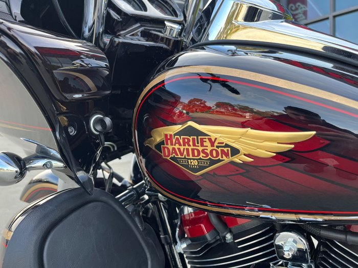 2023 HARLEY-DAVIDSON FLTRKSE CVO ROAD GLIDE LTD 117 Gold Dip