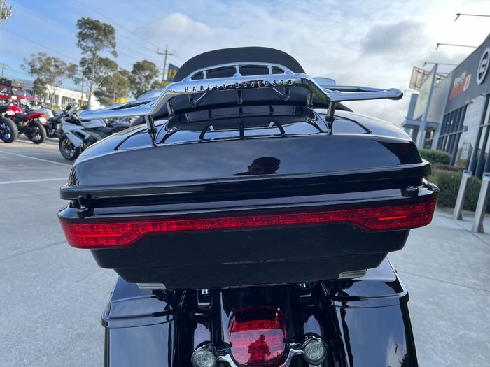 2023 HARLEY-DAVIDSON FLTRKSE CVO ROAD GLIDE LTD 117 Gold Dip