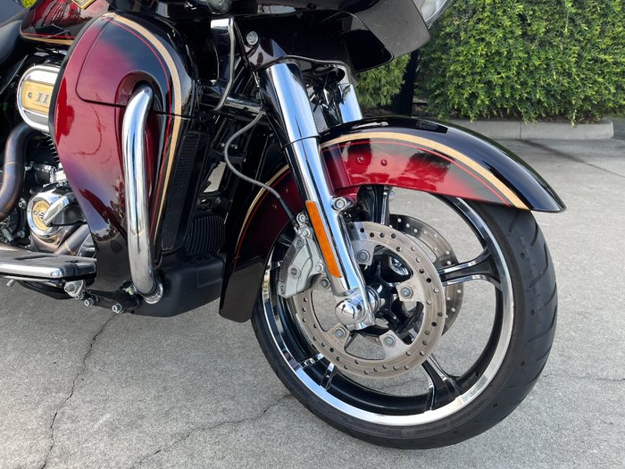 2023 HARLEY-DAVIDSON FLTRKSE CVO ROAD GLIDE LTD 117 Gold Dip