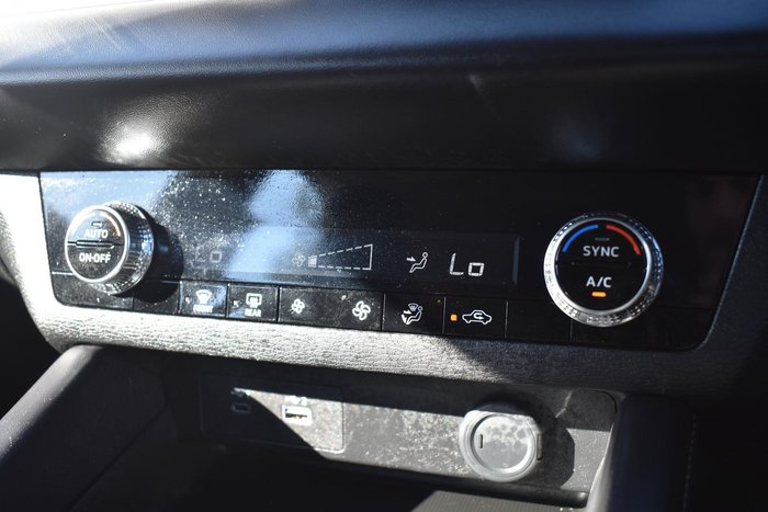 2024 Mitsubishi Outlander ES ZM MY24 White