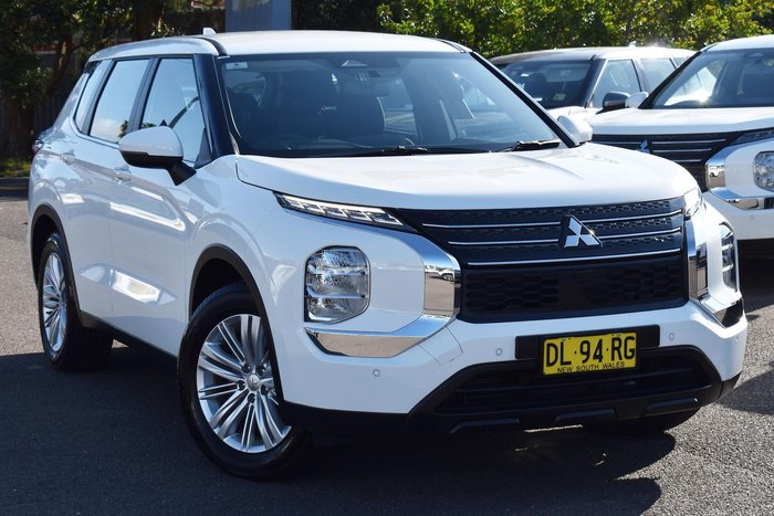 2024 Mitsubishi Outlander ES ZM MY24 White