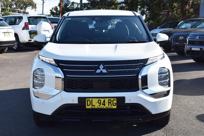 2024 Mitsubishi Outlander ES ZM MY24 White