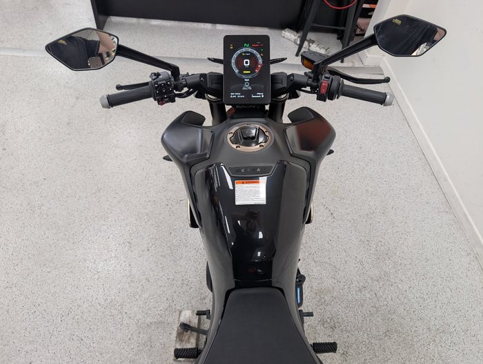 2024 CFMOTO 2024 Cf Moto 800CC 800NK ADVANCED Black