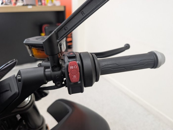 2024 CFMOTO 2024 Cf Moto 800CC 800NK ADVANCED Black