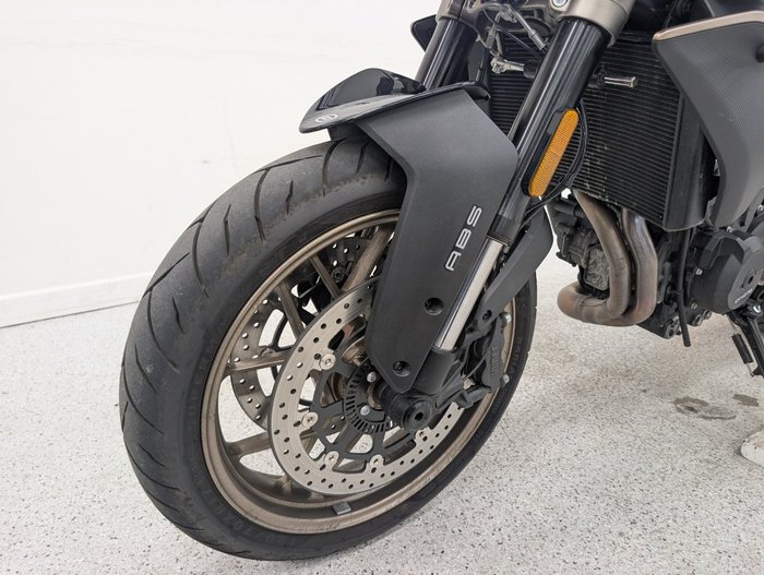 2024 CFMOTO 2024 Cf Moto 800CC 800NK ADVANCED Black