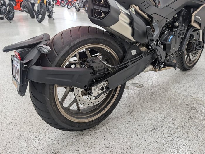 2024 CFMOTO 2024 Cf Moto 800CC 800NK ADVANCED Black