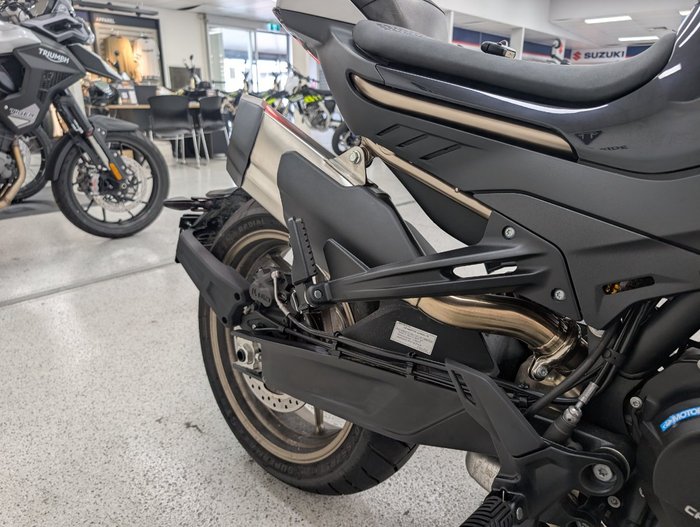 2024 CFMOTO 2024 Cf Moto 800CC 800NK ADVANCED Black