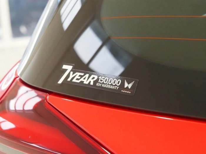 2025 Mahindra XUV700 AX7L