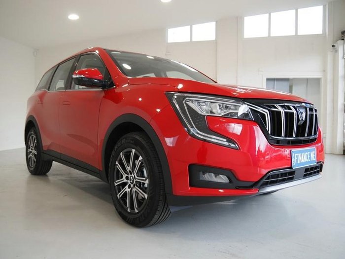 2025 Mahindra XUV700 AX7L
