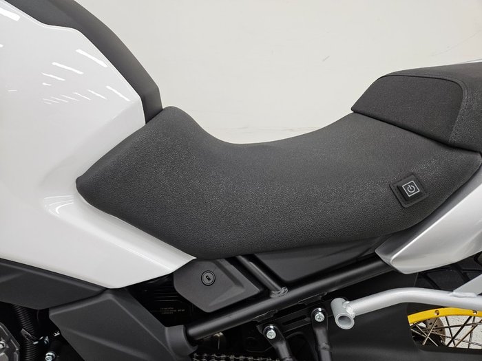 2025 CFMOTO MT White