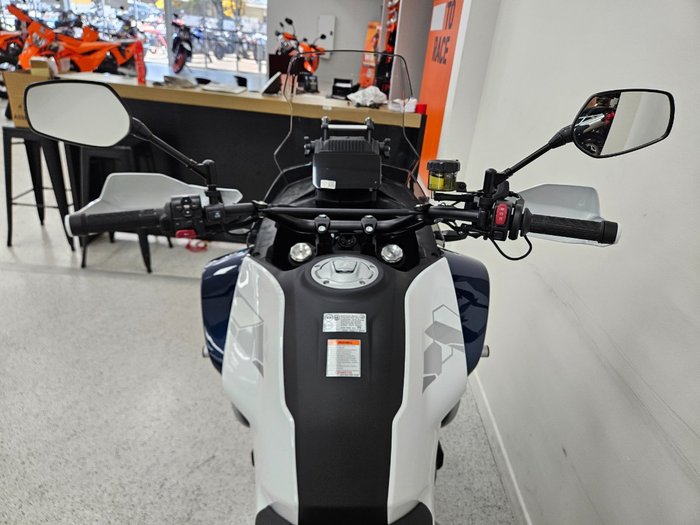 2025 CFMOTO MT White