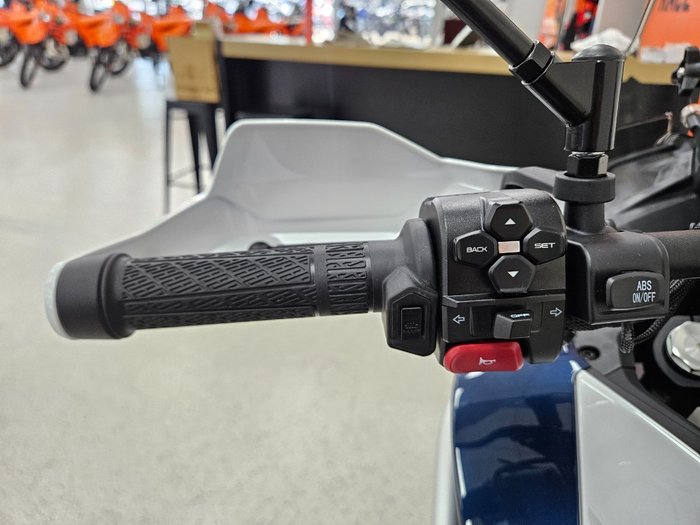 2025 CFMOTO MT White