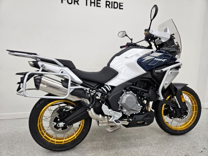 2025 CFMOTO MT White